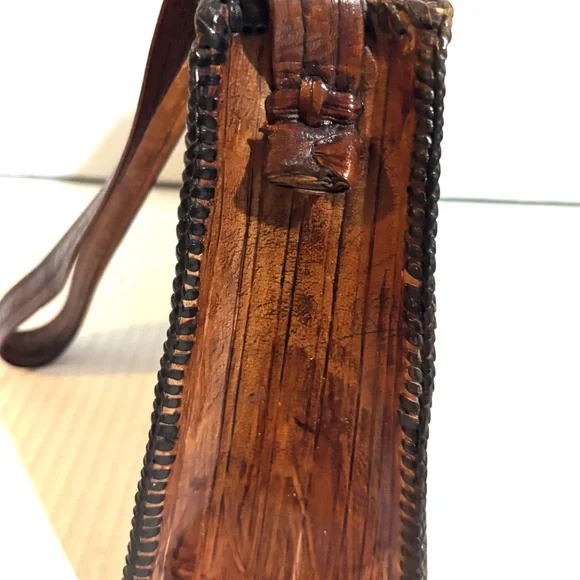 Vintage handmade Brown Textured snakeskin, leather Shoulder Bag